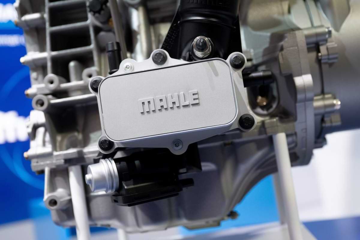 Ein Range Extender am Stand des Autozulieferer Mahle auf der IAA Mobility in München.jpeg