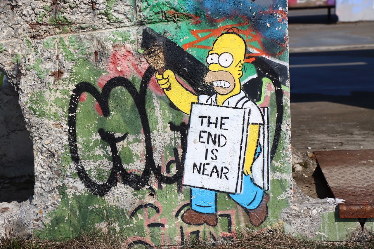 graffiti-homer-simpson-the-end-is-near.jpg