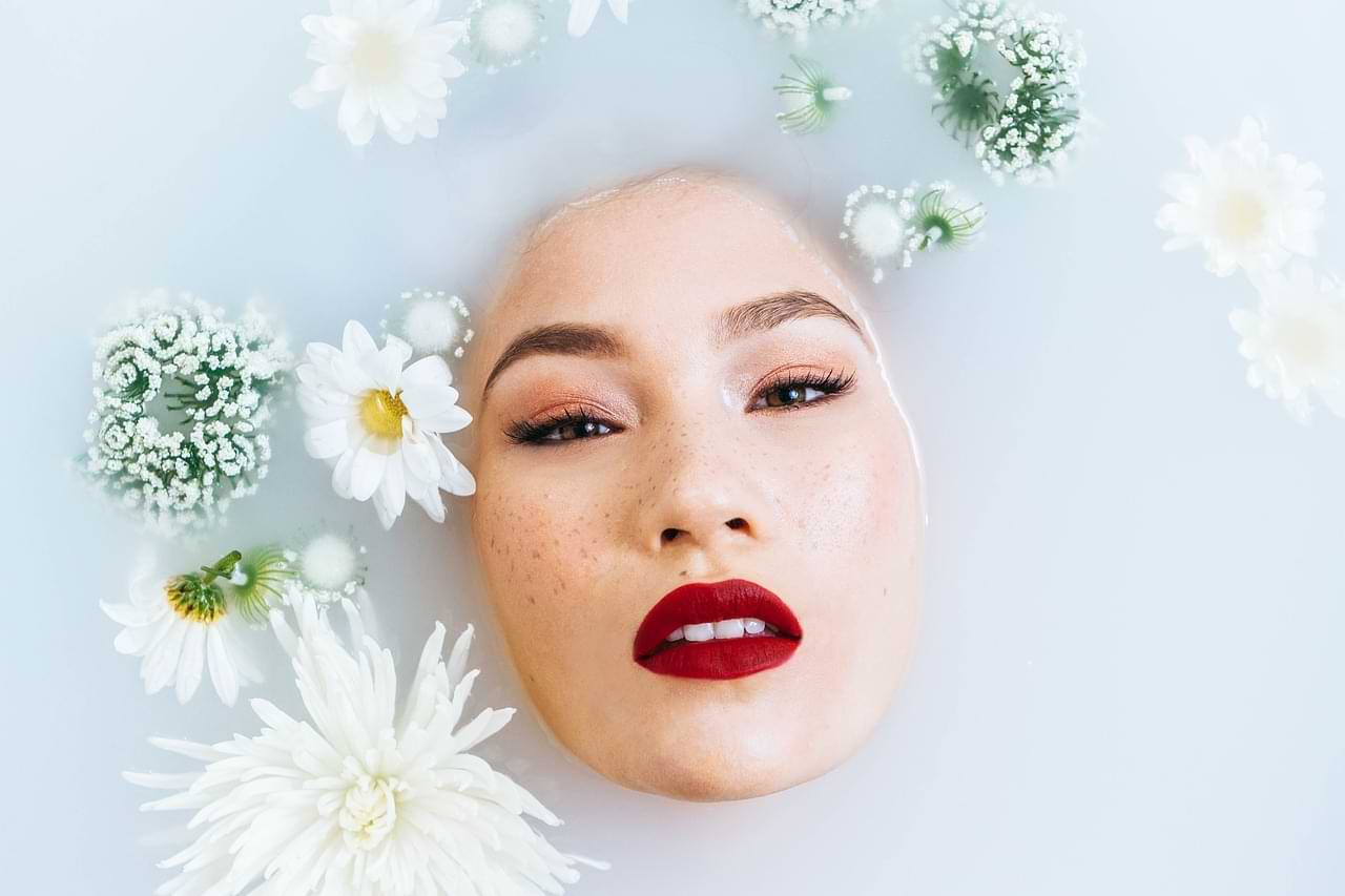korea-frau-essenzbad-kosmetik-haut.jpg