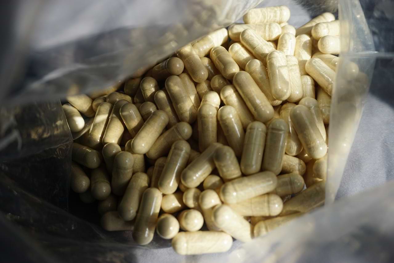 maca-grüner tee kapseln nahrungsergänzung.jpg