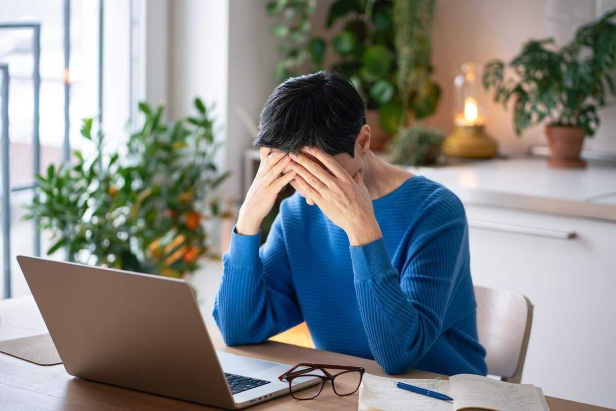 Stiller Burnout Warnzeichen schleichender Erschöpfung erkennen.jpeg