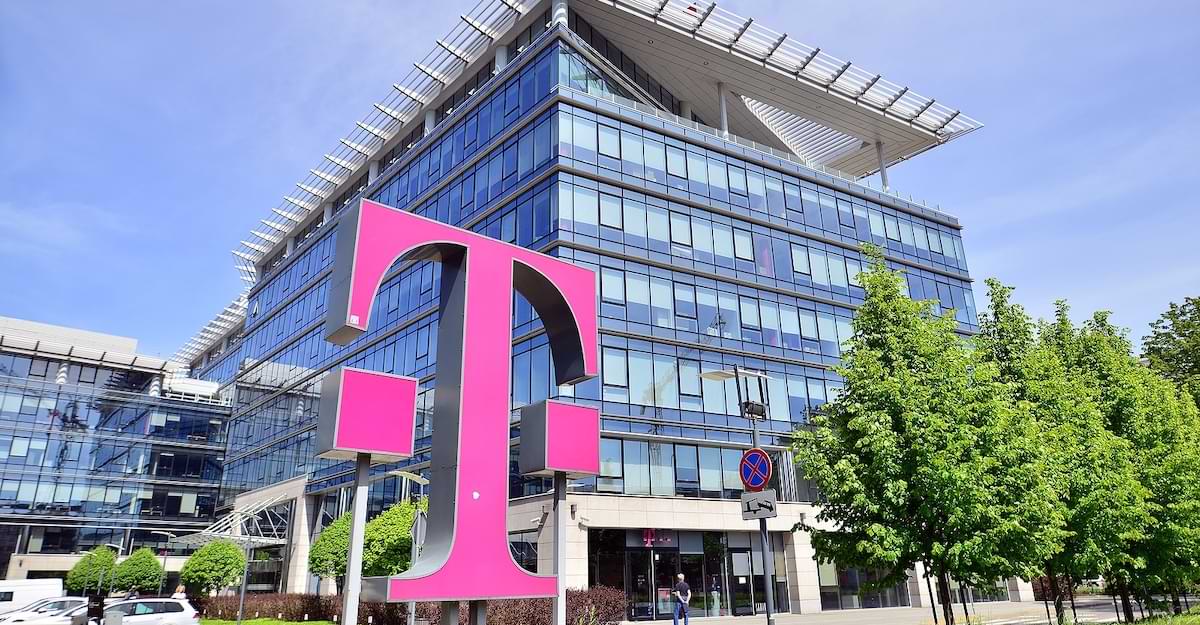 T-Mobile-zentrale logo.jpg