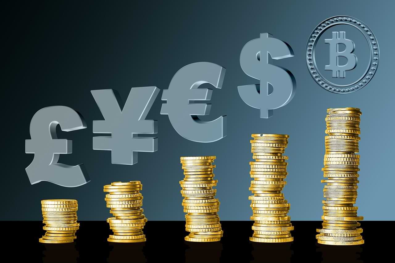 währungen geldhaufen bitcoin dollar euro rank.jpg