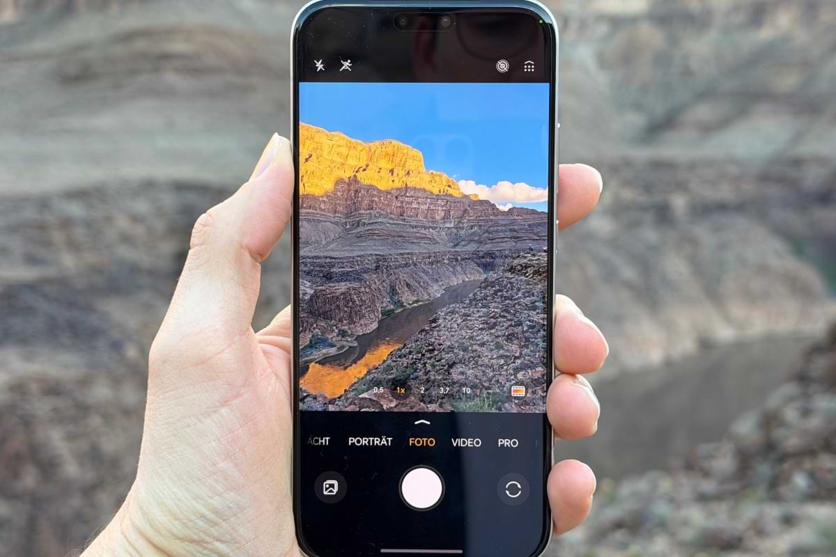 XXLBatterie und fantastische Kamera Dieses Smartphone will es mit Samsung aufnehmen.jpg