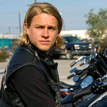 300.hunnam.charlie.lc.092308.jpg