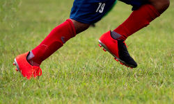 Schuhe-für-den-Fussball---was-ist-beim-Kauf-zu-beachten.jpg