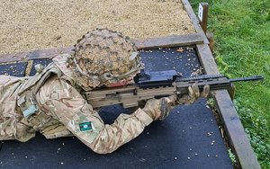 drohnen-killer-zielrohr-gewehr.jpg