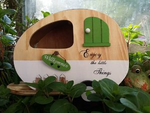 wohnwagen-tinyhouse-holzmodell.jpg