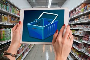 supermarkt mit tablet einkaufswagen.jpg