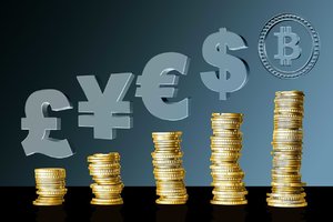 währungen geldhaufen bitcoin dollar euro rank.jpg