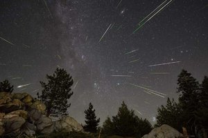 Perseiden 2025 Vollmond stört Sternschnuppennacht.jpeg