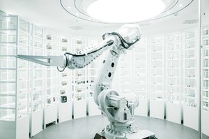 roboterarm vitrinen lager.jpg