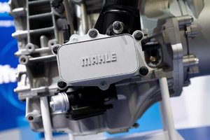 Ein Range Extender am Stand des Autozulieferer Mahle auf der IAA Mobility in München.jpeg