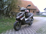 apriliasr502ne4.jpg